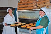 В Новомуллакаево пекут хлеб в лучших традициях местных мастеров   