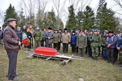 В Байки-Юнусово прошло торжественное захоронение солдата, пропавшего без вести в 1942 году 