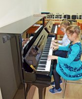 Детская музыкальная школа приобрела новые инструменты