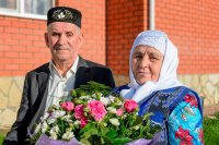 60 лет вместе идут по жизни супруги Хасановы из д.Абуталипово