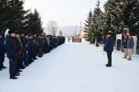 23 февраля в райцентре возложили венки и цветы к памятнику Воину-освободителю