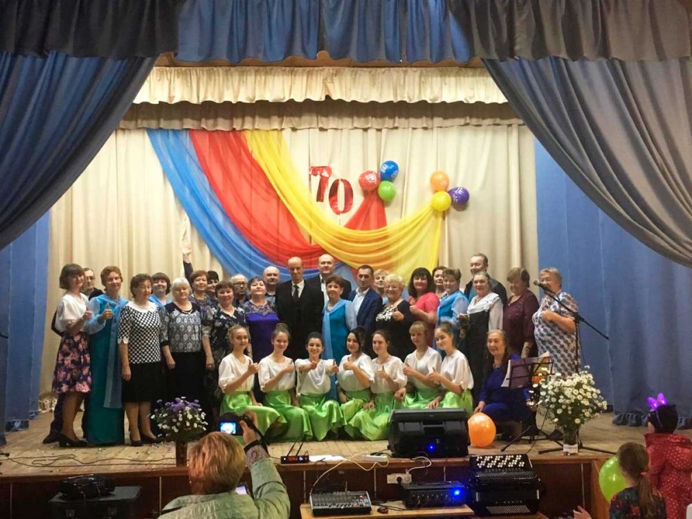 В Магинском СДК состоялся творческий вечер в честь юбилея баяниста Ю.Плешивцева